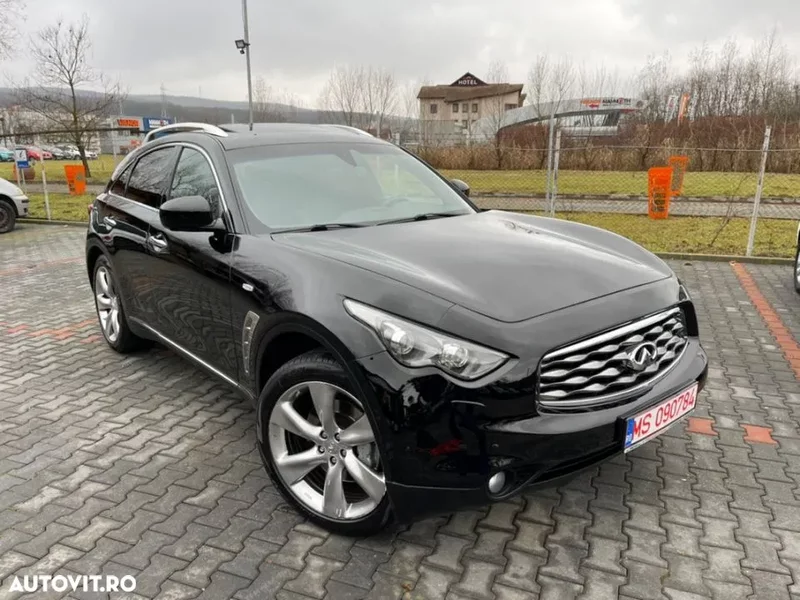 Infiniti FX30d